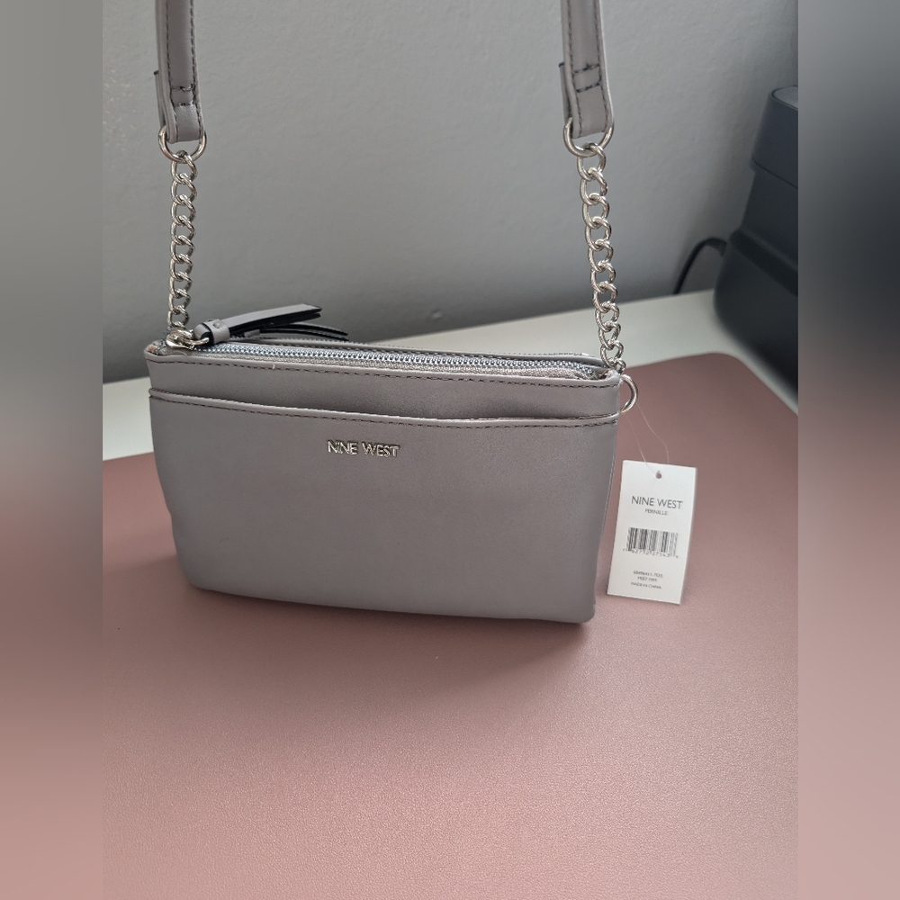 Nine West crossbody, gray with silver hardware NWT